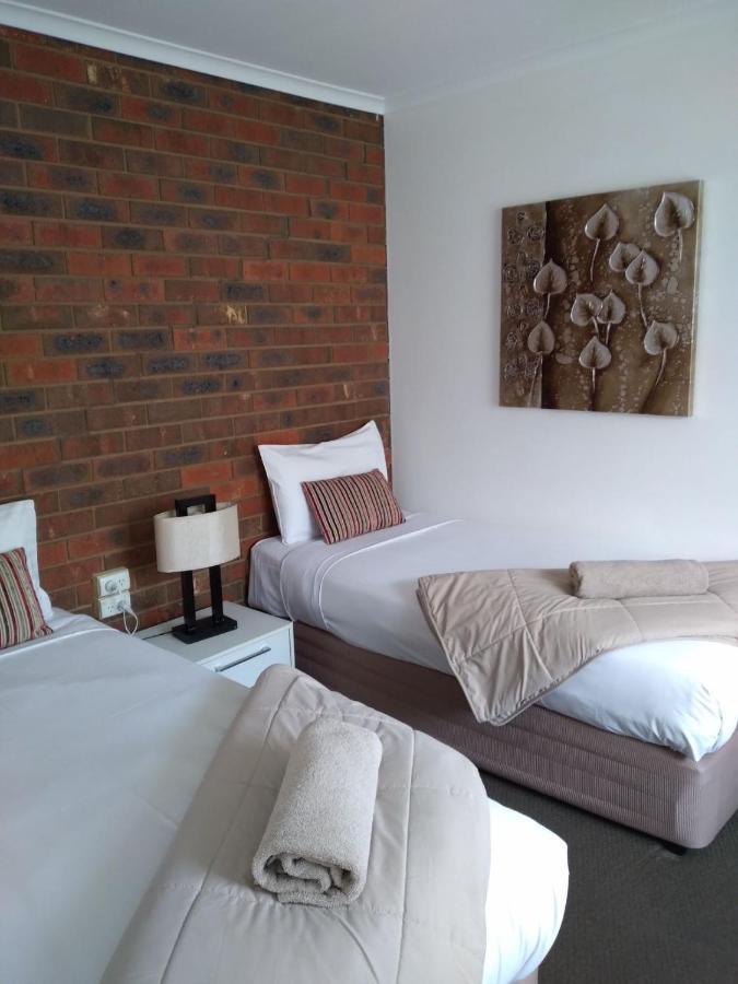 אצ'וקה Pevensey Motor Lodge מראה חיצוני תמונה