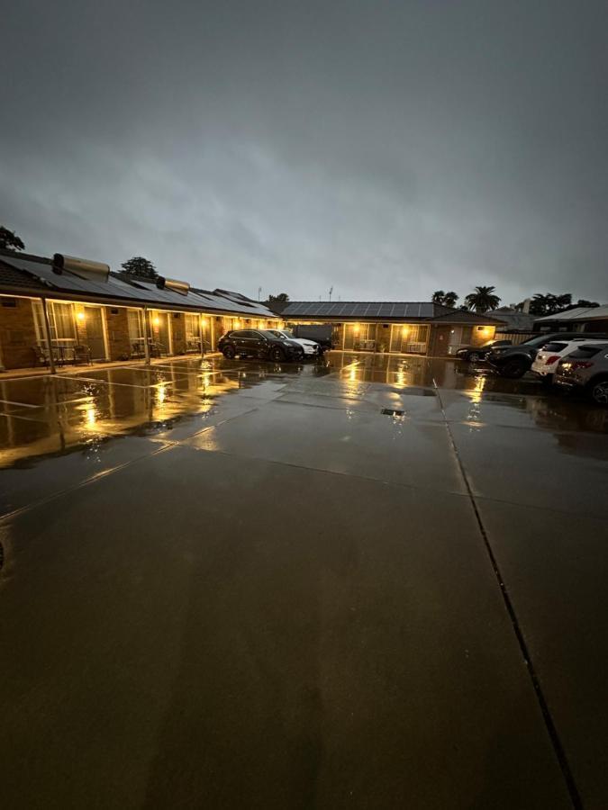 אצ'וקה Pevensey Motor Lodge מראה חיצוני תמונה