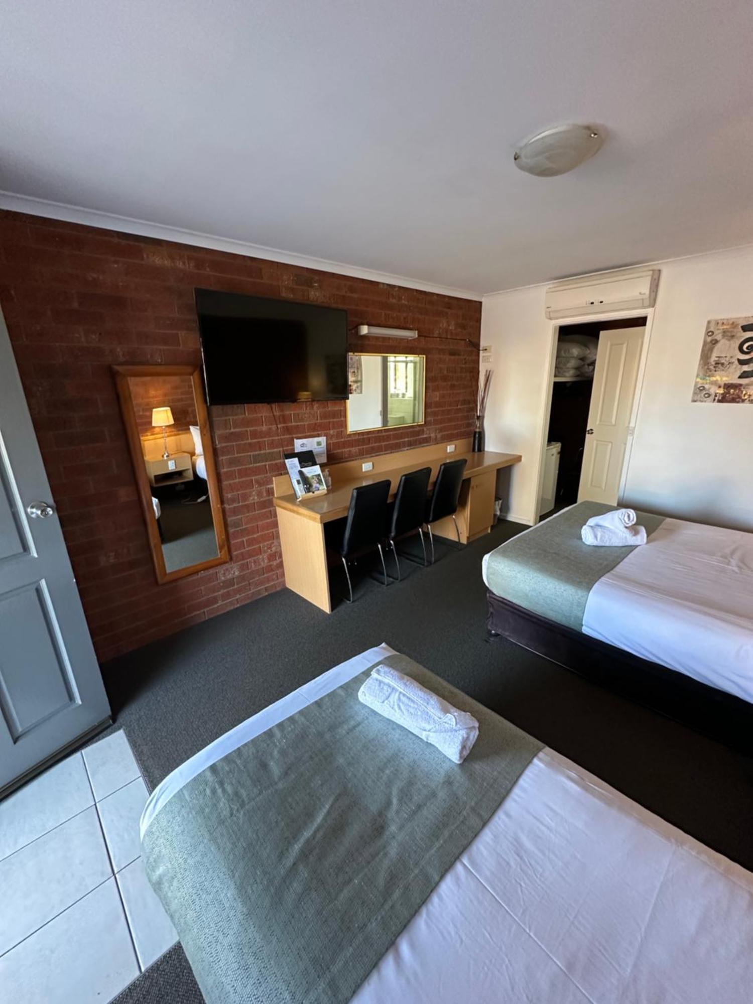אצ'וקה Pevensey Motor Lodge מראה חיצוני תמונה