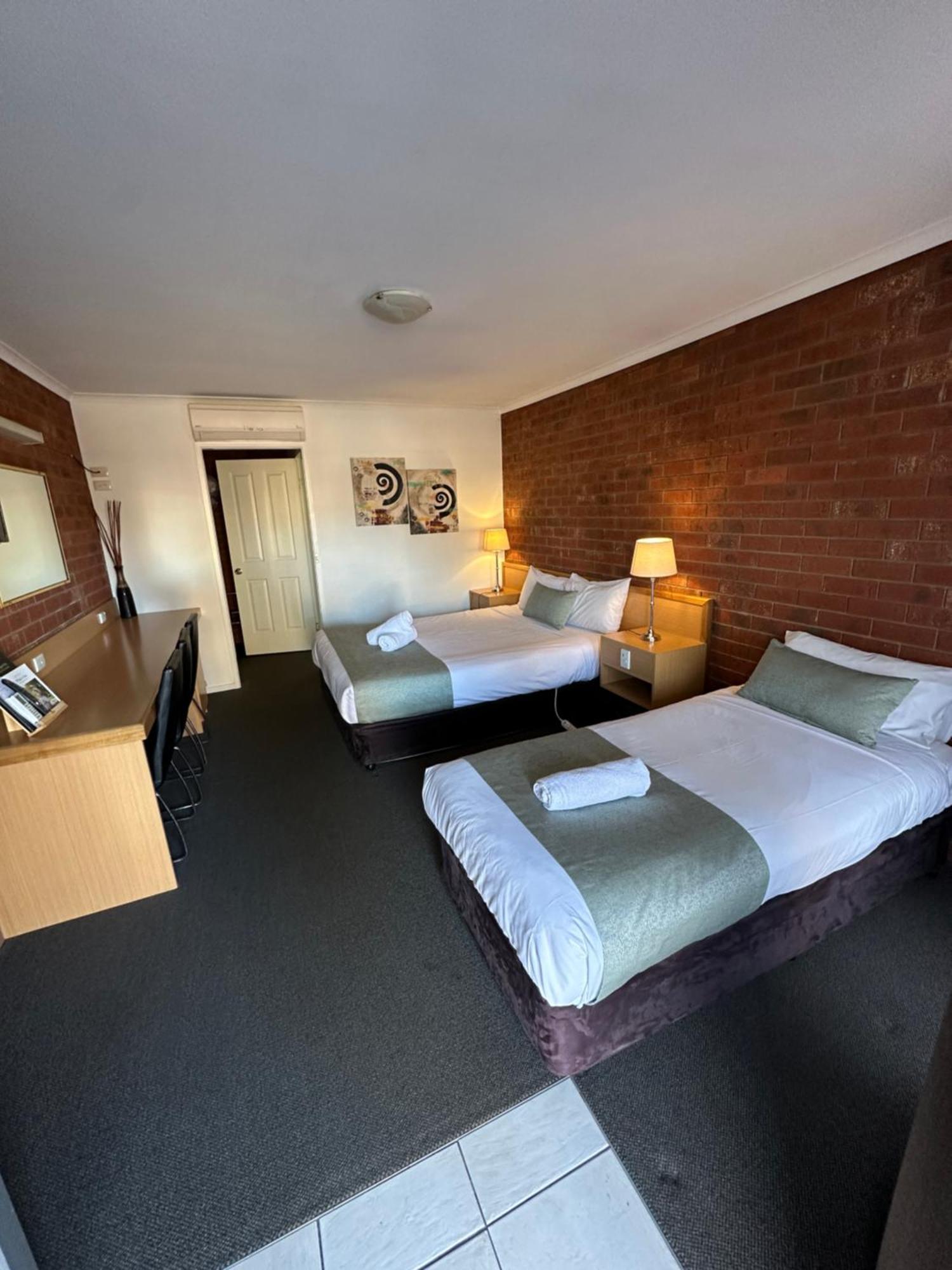 אצ'וקה Pevensey Motor Lodge מראה חיצוני תמונה