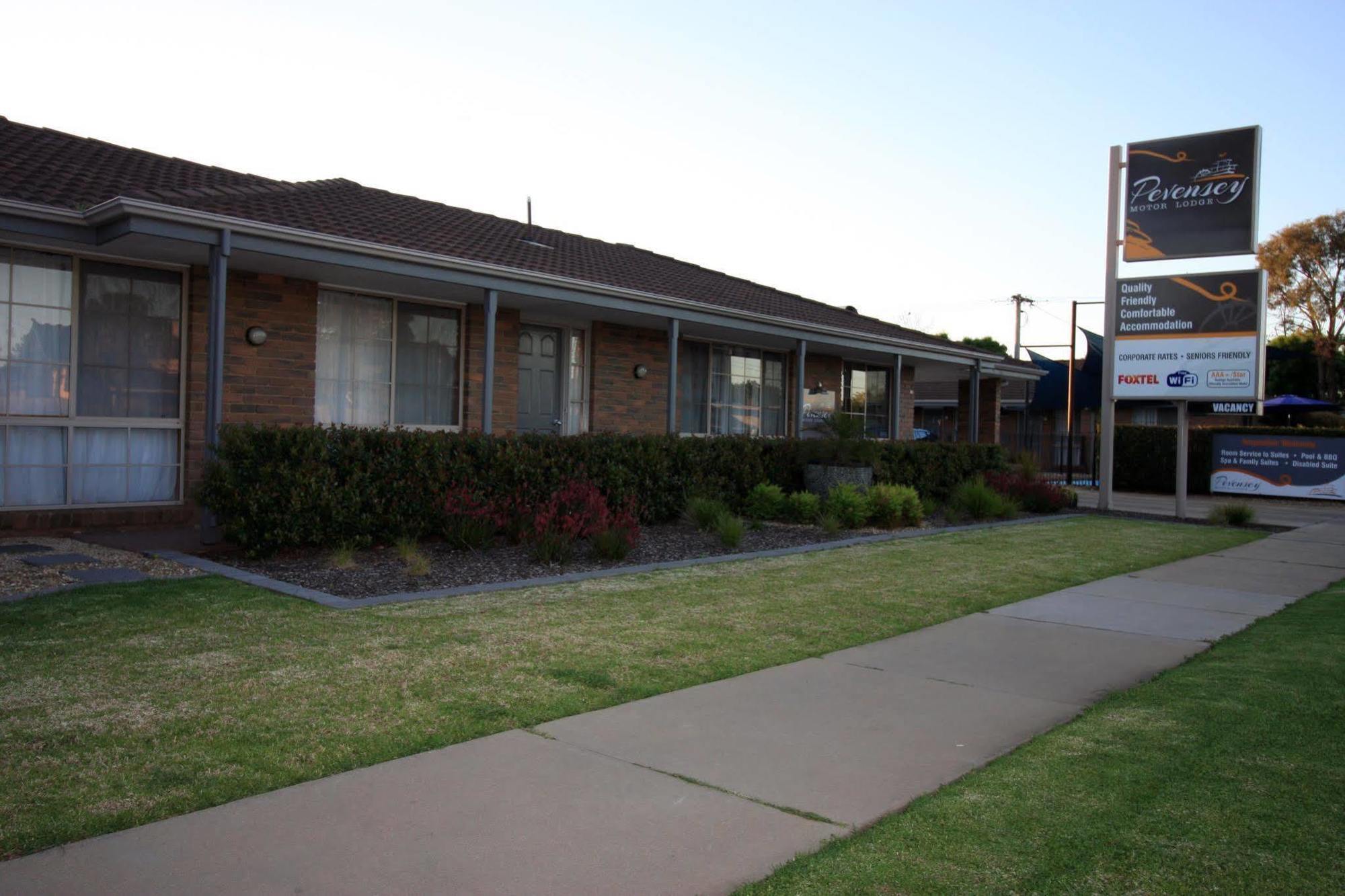 אצ'וקה Pevensey Motor Lodge מראה חיצוני תמונה
