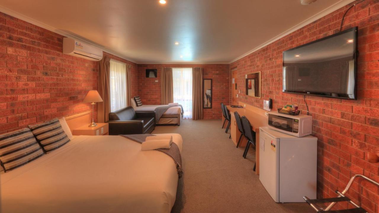 אצ'וקה Pevensey Motor Lodge מראה חיצוני תמונה