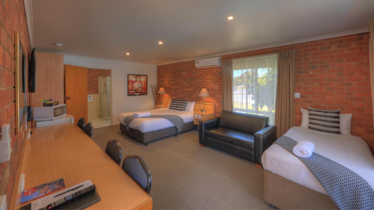 אצ'וקה Pevensey Motor Lodge מראה חיצוני תמונה