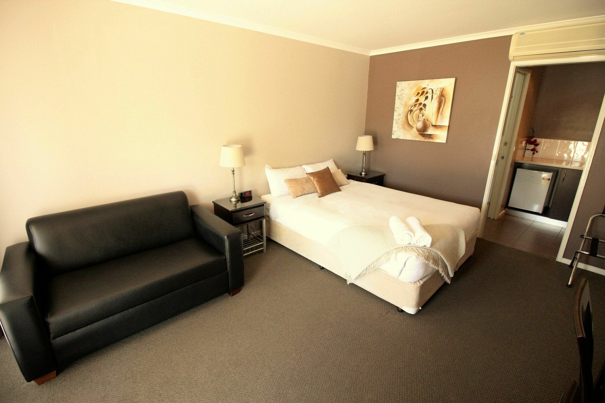 אצ'וקה Pevensey Motor Lodge מראה חיצוני תמונה